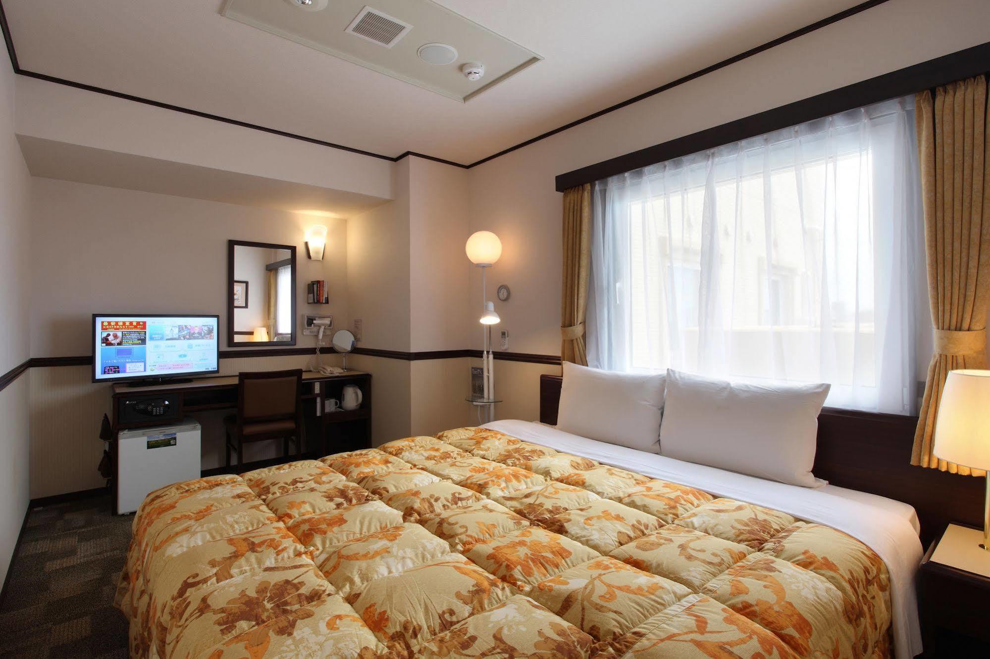 Toyoko Inn Okayama-Eki Nishiguchi Hiroba Exterior foto